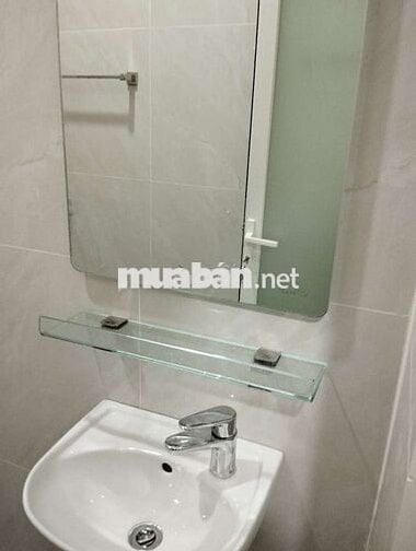 Phòng trọ mới xây dựng, nằm trên đường Lạc Long Quân, Nội thất mới