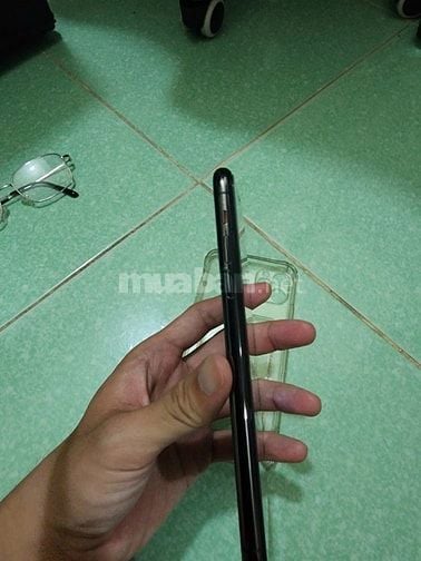 cần bán iphone 11 promax 256  