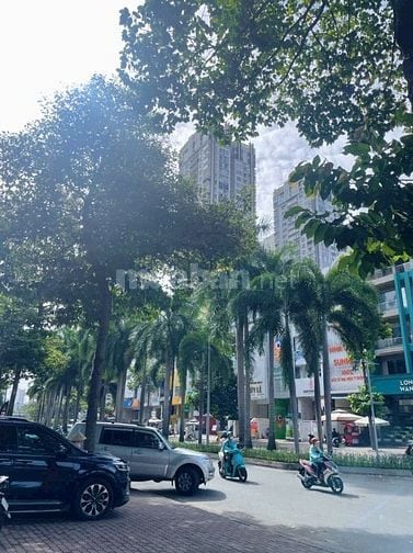 Bán nhà Góc 2 mặt Tiền Đường Nguyễn Thị Thập, Khu Dân Cư Him lam, Q7