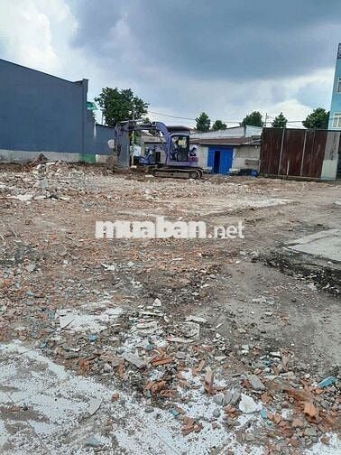 Ðất 7,36 x 21,27 (150,9m2) đường thông 6m gần chợ Xuân Thới Thượng