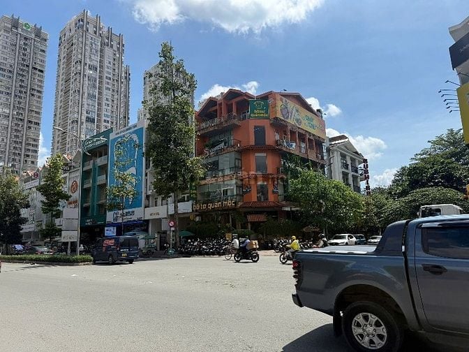 Bán nhà Góc 2 mặt Tiền Đường Nguyễn Thị Thập, Khu Dân Cư Him lam, Q7