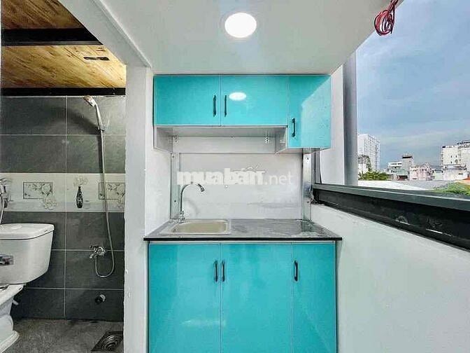 CHO THUÊ PHÒNG MỚI 100% - CỬA SỔ SIÊU THOÁNG NẰM SÁT BÊN CÁC TRƯỜNG ĐH