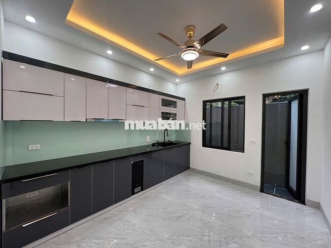 Chính chủ bán nhà tổ 10 Yên Nghĩa, 5 tầng thang máy, ngõ ô tô