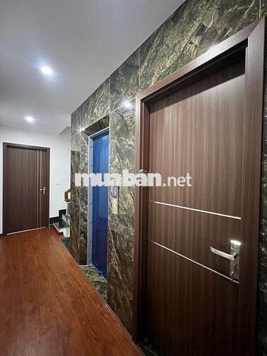 Chính chủ bán nhà tổ 10 Yên Nghĩa, 5 tầng thang máy, ngõ ô tô