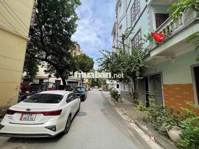 BÁN NHÀ 5 TẦNG LIỀN KỀ KĐT VĂN QUÁN TRUNG TÂM TIỆN ÍCH GIÁ CHỈ HƠN 10T