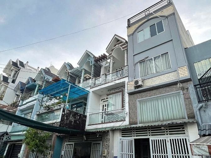 NHÀ CHÍNH CHỦ ĐANG CHO THUÊ CÓ DÒNG TIỀN, 4X16M, 5 TẤM, 9PN, 8WC, HXT