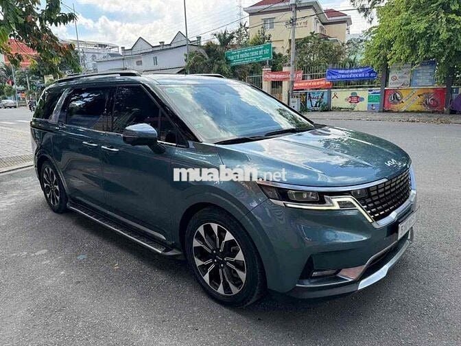 Kia Carnival 2022 2.2D Signature cần bán gấp