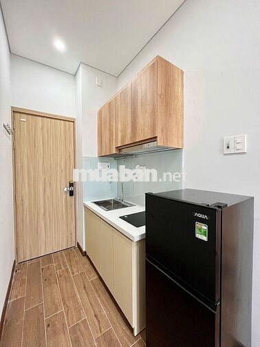 TRỐNG SẴN PHÒNG FULL NỘI THẤT BAN CÔNG RỘNG NGAY FPT