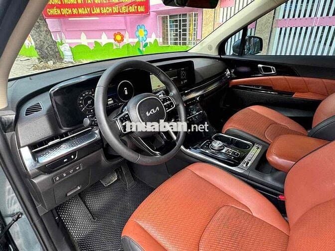 Kia Carnival 2022 2.2D Signature cần bán gấp