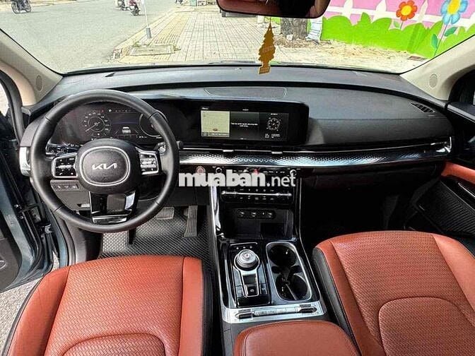 Kia Carnival 2022 2.2D Signature cần bán gấp