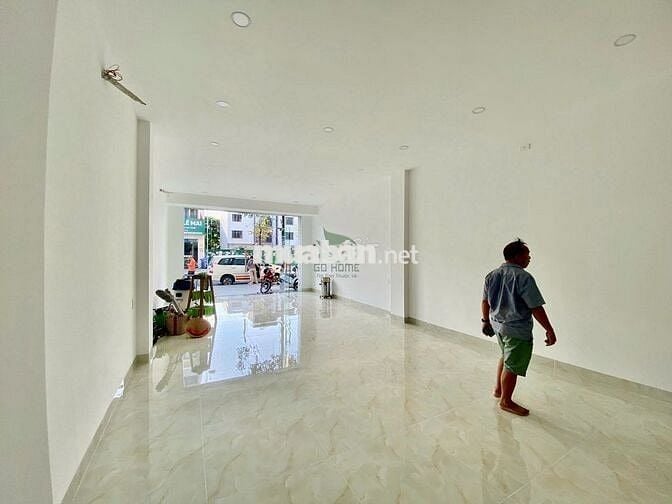 CHO THUÊ NHÀ Ở KINH DOANH MẶT TIỀN THÍCH QUẢNG ĐỨC CÓ THANG MÁY