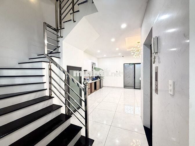 CHO THUÊ NHÀ 5 CĂN HỘ FULL NỘI THẤT CÓ THANG MÁY GẦN BIỂN VĨNH NGUYÊN