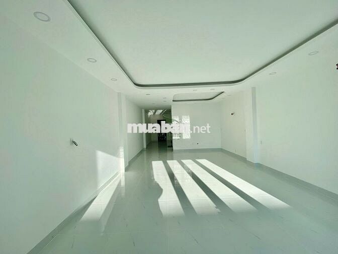 CHO THUÊ NHÀ Ở KINH DOANH MẶT TIỀN THÍCH QUẢNG ĐỨC CÓ THANG MÁY