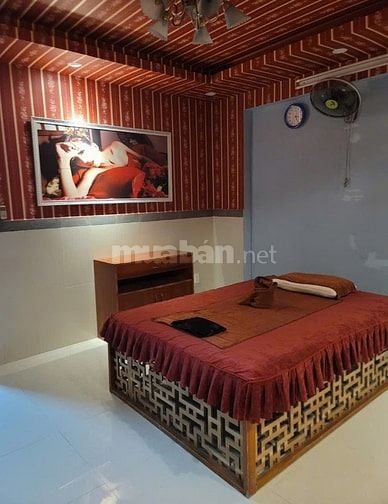 NHÀ HÀNG KARAOKE- HẦM RƯỢU- BAR NHẬT- MASSAGE LUXURY TUYỂN NỮ PHỤC VỤ 