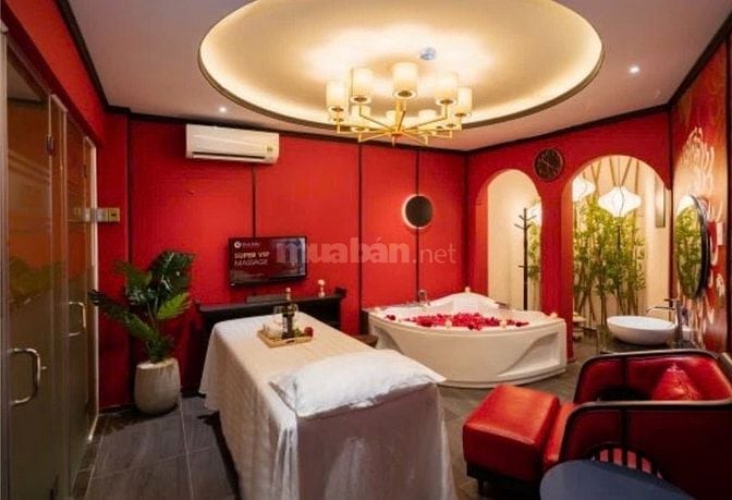NHÀ HÀNG KARAOKE- HẦM RƯỢU- BAR NHẬT- MASSAGE LUXURY TUYỂN NỮ PHỤC VỤ 