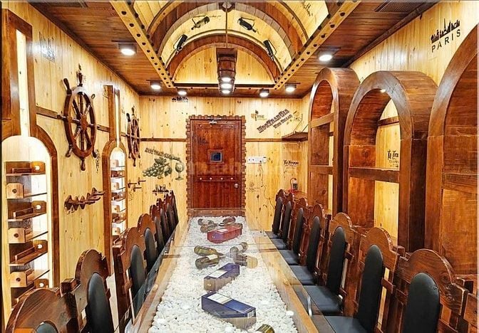 NHÀ HÀNG KARAOKE- HẦM RƯỢU- BAR NHẬT- MASSAGE LUXURY TUYỂN NỮ PHỤC VỤ 