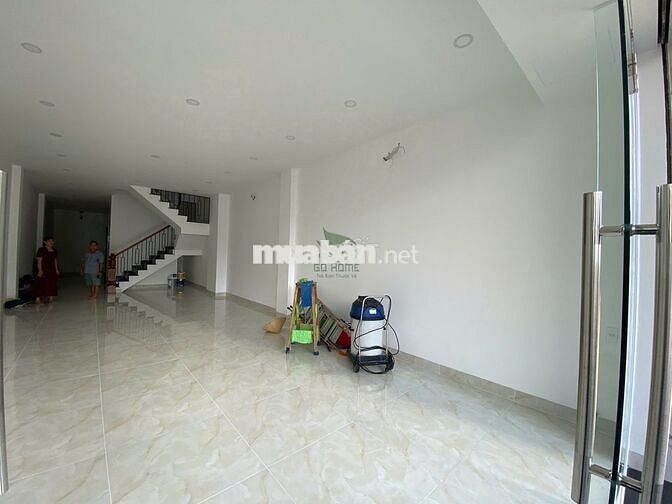 CHO THUÊ NHÀ Ở KINH DOANH MẶT TIỀN THÍCH QUẢNG ĐỨC CÓ THANG MÁY