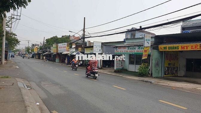 Bán xưởng DT 12x55 mặt tiền Phan Văn Hớn, gần ngã 3 Nguyễn Thị Thử HM