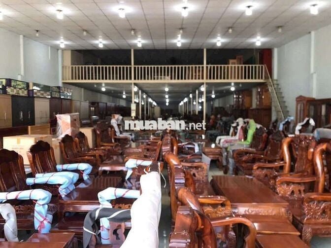 Bán xưởng DT 12x55 mặt tiền Phan Văn Hớn, gần ngã 3 Nguyễn Thị Thử HM