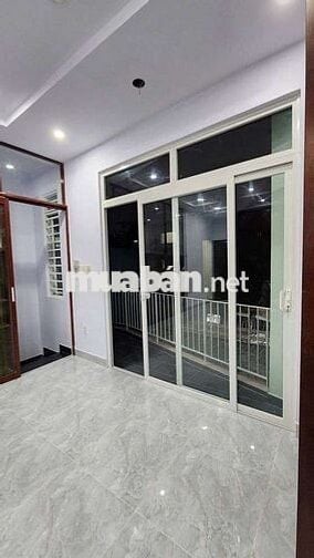 NHÀ 1TRỆT 1LẦU 5X16M 3PN 2WC SÂN ĐẬU OTO ĐƯỜNG SỐ 4 ĐỐI DIỆN VẠN PHÚC