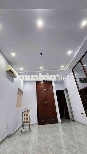 NHÀ 1TRỆT 1LẦU 5X16M 3PN 2WC SÂN ĐẬU OTO ĐƯỜNG SỐ 4 ĐỐI DIỆN VẠN PHÚC