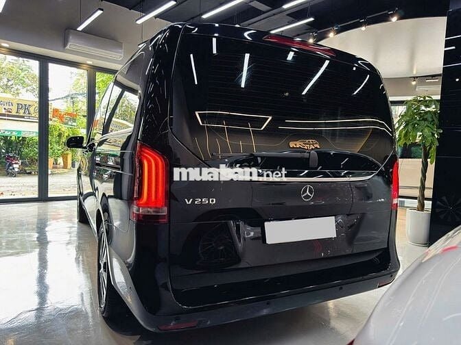 Mercedes Benz V250 LUXURY 2021 - 49168 km