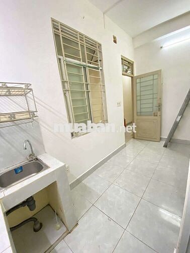 Phòng 22m2. Có gác - Cửa Sổ. Đường số 26 - Ngay GIGAMAILL Thủ Đức