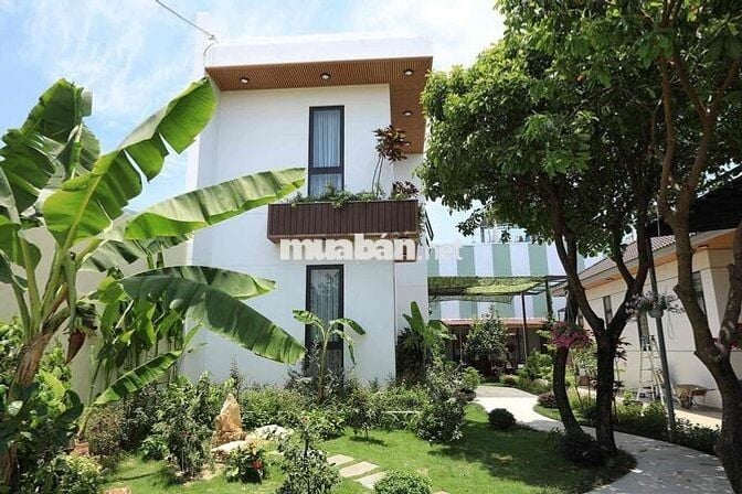 CHO THUÊ VILLA SÂN VƯỜN MỚI 100% GẦN BIỂN PHAMH VĂN ĐỒNG