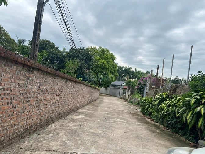 Chính chủ bán đất 18m mặt tiền gần 2 KCN 