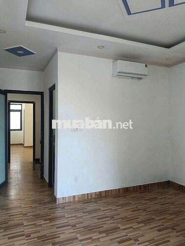 Cho thuê nhà 2 lầu 1 trệt 4pn 4wc Phú lợi