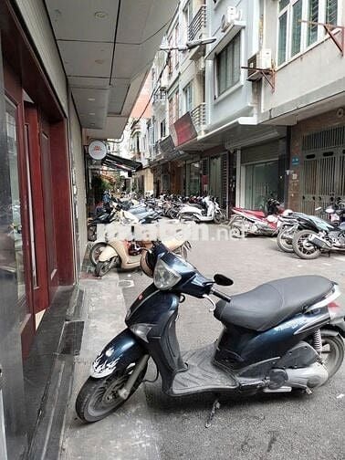 Chính chủ cho thuê văn phòng tại tầng 1 phố Trần Quốc Hoàn, Cầu Giấy