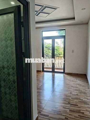 Cho thuê nhà 2 lầu 1 trệt 4pn 4wc Phú lợi