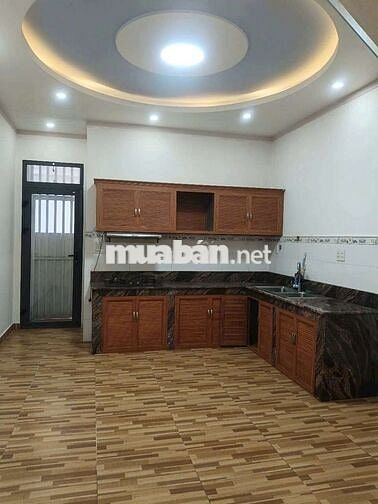 Cho thuê nhà 2 lầu 1 trệt 4pn 4wc Phú lợi