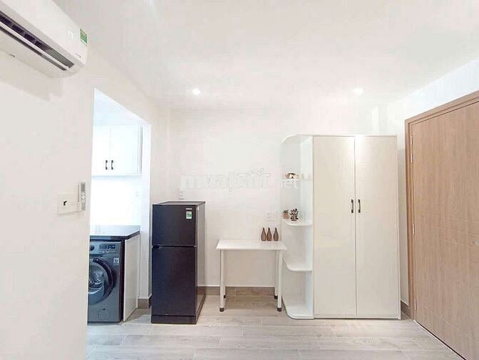 Studio tách bếp Cống Quỳnh gần Bệnh Viện Từ Dũ - thang máy Quận 1