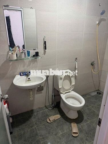 Cho thuê chung cư Zen Tower, Thới An,Q12.65m2 2PN 2WC chỉ 6.5tr/tháng