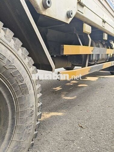 Isuzu tải 1.990kg đời 2017