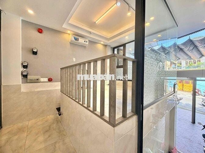 Cho Thuê Mặt Bằng KD Mặt Tiền Thang Máy Hầm Xe Rộng 40m2 Nail, Spa, Vp