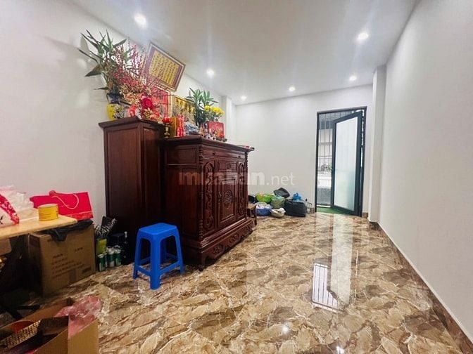 Bán Nhà Phố Chùa Quỳnh-ÔTÔ Đỗ Cửa-2Mặt Ngõ Thông-50m2/4Tầng-Hơn 13Tỷ