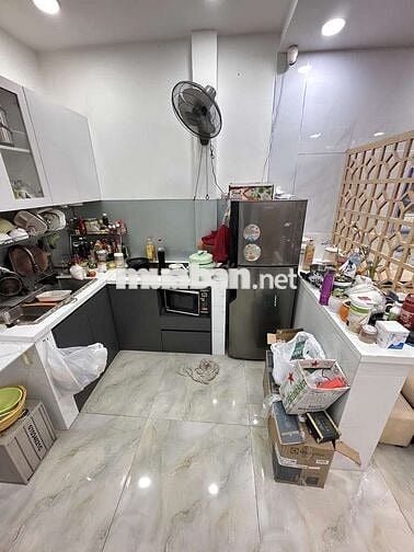 Giáp Tên Lửa, 2 tầng, 44m2, nhỉnh 4 tỷ