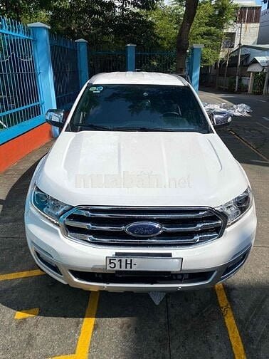 Xe Ford Everest Titamium nhập Thái Trùm Mền