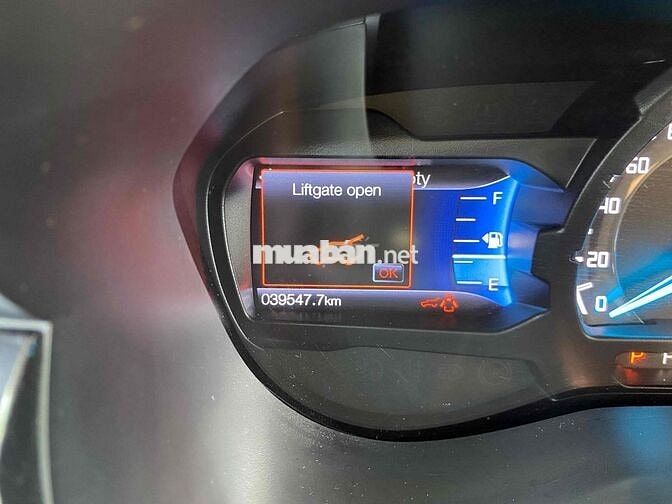 Xe Ford Everest Titamium nhập Thái Trùm Mền