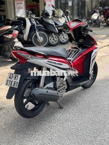Honda Airblade đầu to phun xăng điện tử