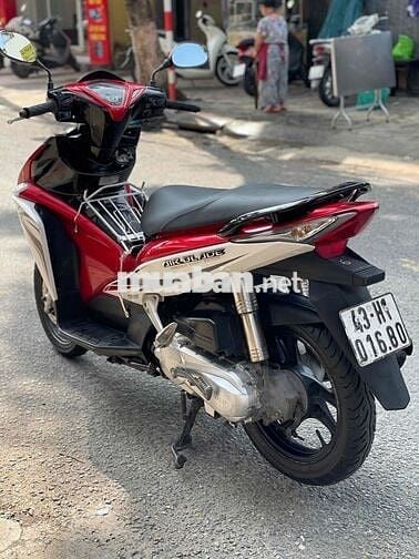 Honda Airblade đầu to phun xăng điện tử