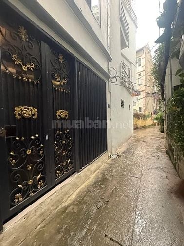 Bán nhà phố Bồ Đề – 30m² x 4 tầng hiện đại . Giá 7,6 tỷ