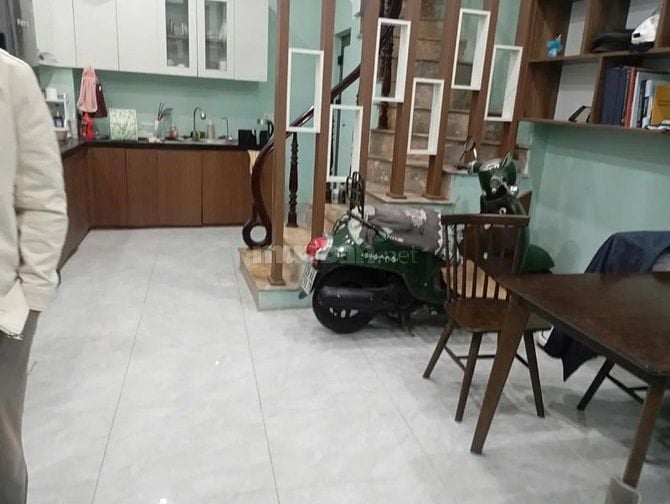 Bán nhà phố Bồ Đề – 30m² x 4 tầng hiện đại . Giá 7,6 tỷ
