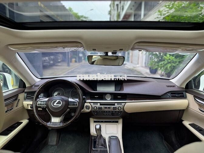 Lexus ES  250 2015 - 60000 km