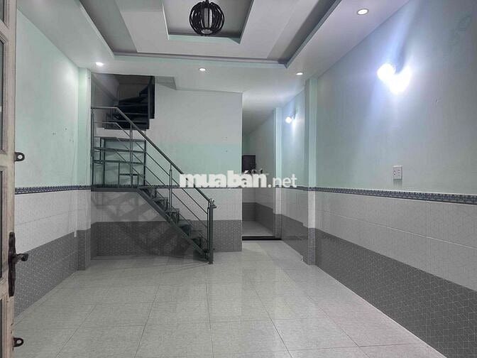 Cho thuê nhà nguyên căn 1T1L, 2PN, 2WC trên dưới.