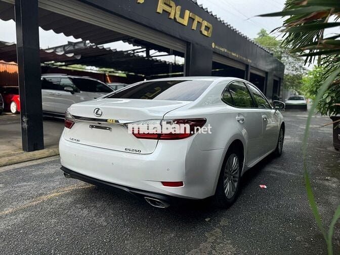 Lexus ES  250 2015 - 60000 km
