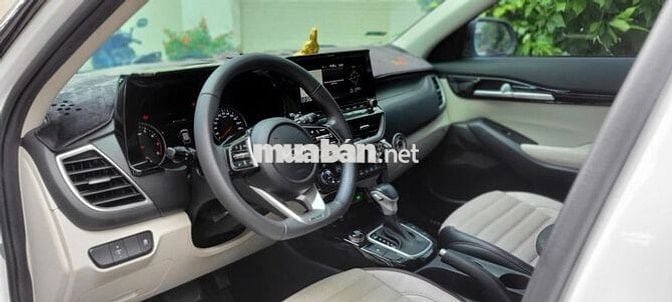 Kia Seltos 2022 Premium 1.4 AT - 34000 km