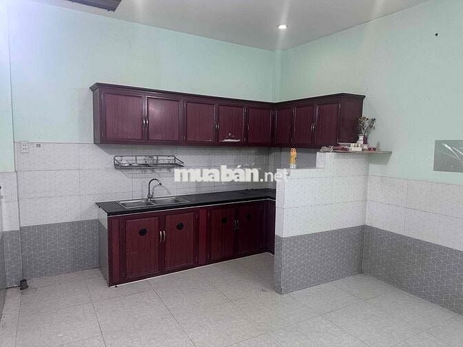 Cho thuê nhà nguyên căn 1T1L, 2PN, 2WC trên dưới.